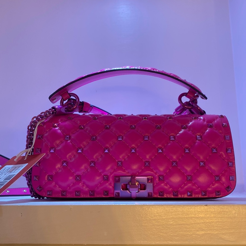 ROCKSTUD SPIKE CALFSKIN SHOULDER BAG